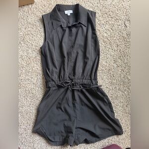 Evereve Black Sleeveless Jumpsuit